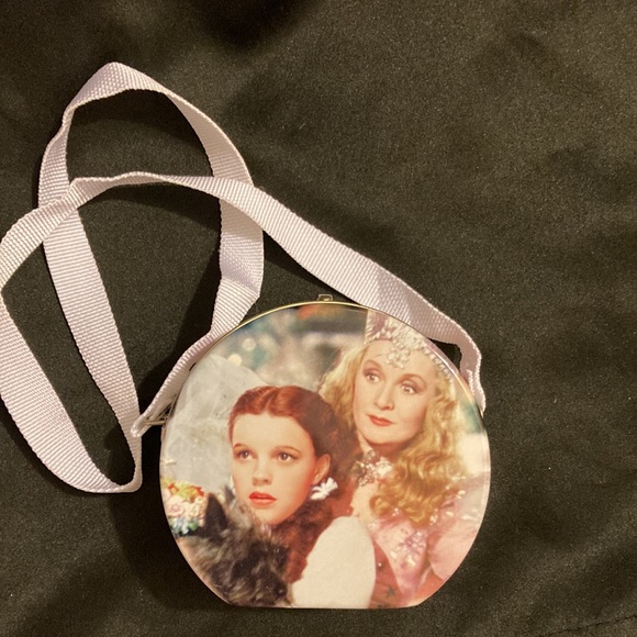 Vintage 1999 A.S.C. Tin - The Wizard of Oz Tin with Strap - Picture 3 of 9